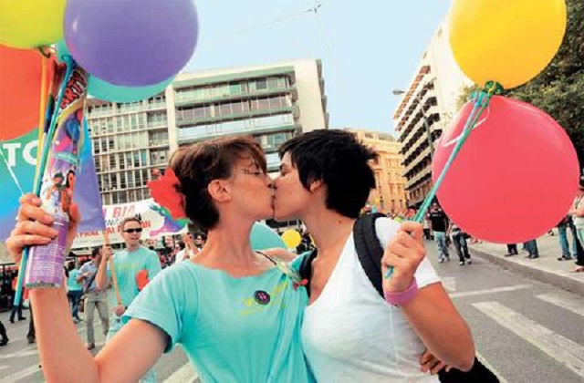 Ιερό μένος για το σύμφωνο συμβίωσης