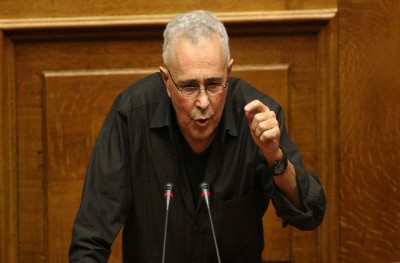 Συγκινητική ομιλία Ζουράρι στη Βουλή για το σύμφωνο συμβίωσης
