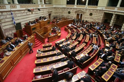 Σύμφωνο Συμβίωσης: Πρώτο «ναι» με ρητό «όχι» στην υιοθεσία